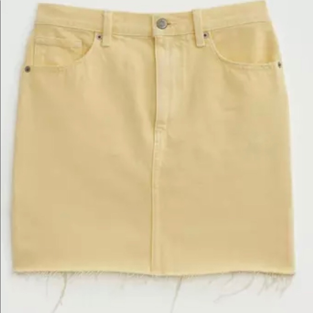 “Old favorite mini” lucky brand yellow denim skirt
